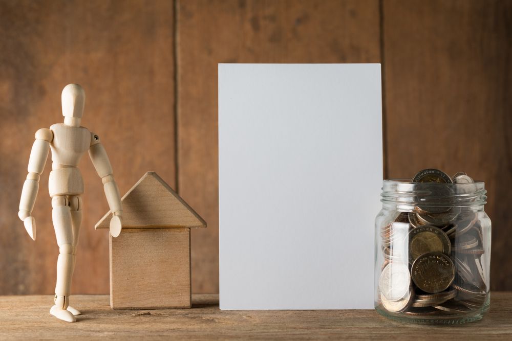 Savings jar and a savings tracker, a savings jar and tracker to help you save money