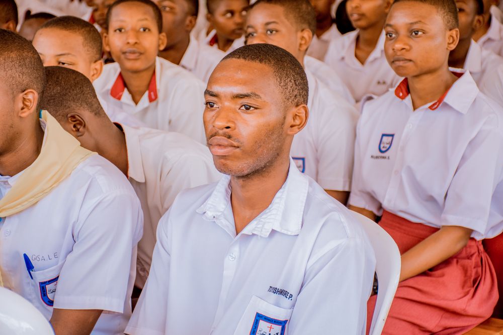 School children in uniform, the January costs that school loans are often taken for